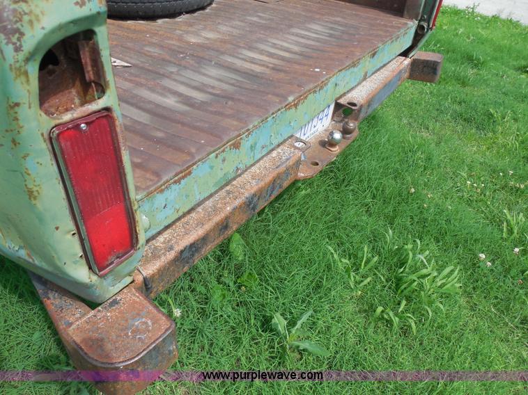 image for item H3119 1969 GMC pickup truck