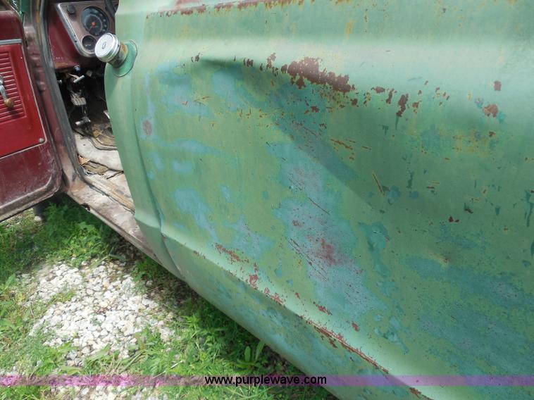 image for item H3119 1969 GMC pickup truck