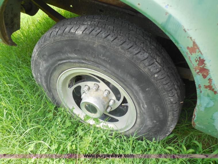 image for item H3119 1969 GMC pickup truck