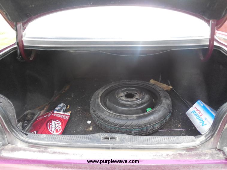 image for item H3120 1996 Toyota Camry LE