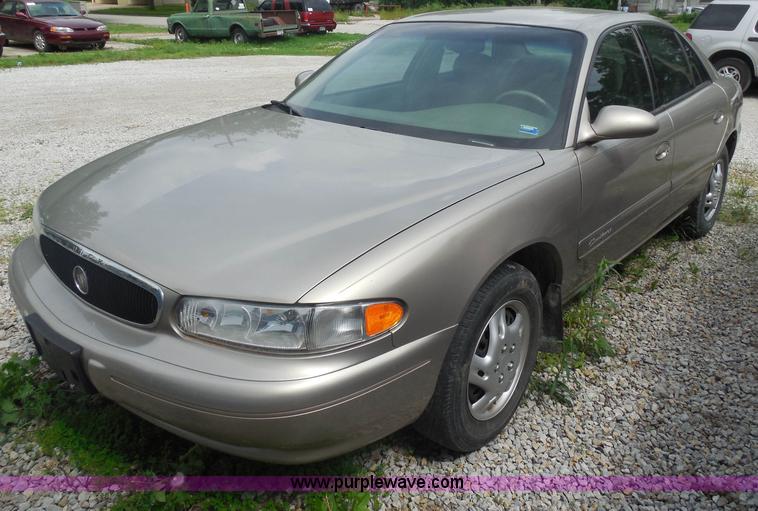 image for item H3122 2001 Buick Century Custom