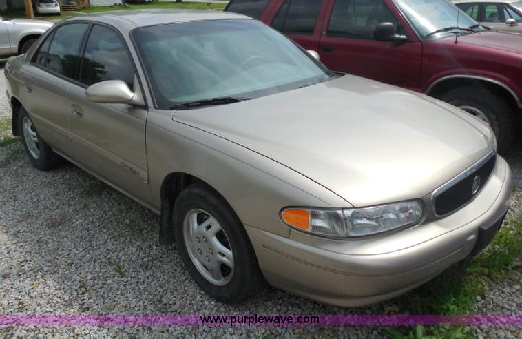 image for item H3122 2001 Buick Century Custom