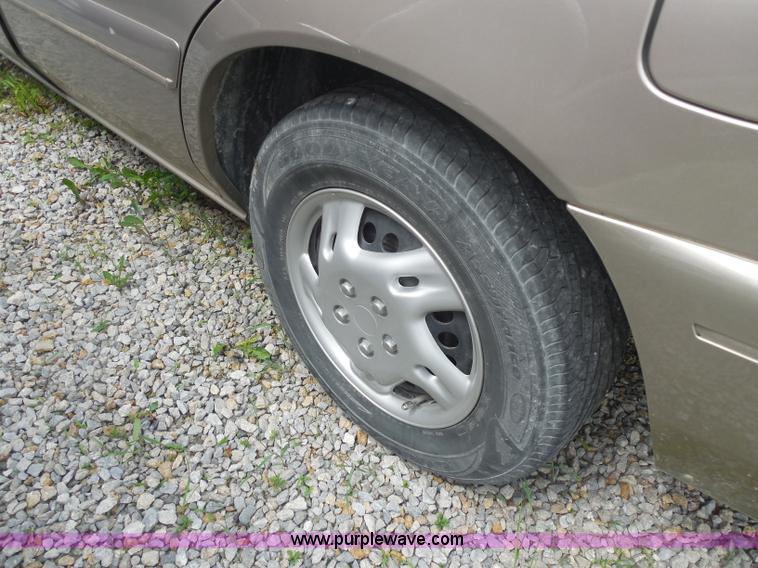 image for item H3122 2001 Buick Century Custom