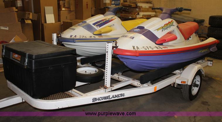 image for item H3521 (2) Yamaha WaveRaider 700 personal watercrafts