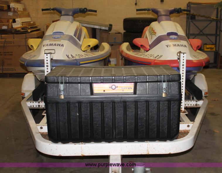 image for item H3521 (2) Yamaha WaveRaider 700 personal watercrafts