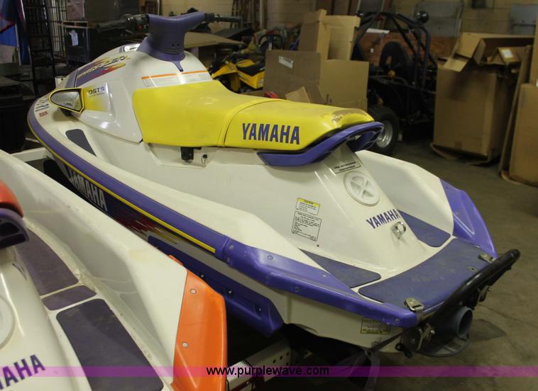 image for item H3521 (2) Yamaha WaveRaider 700 personal watercrafts