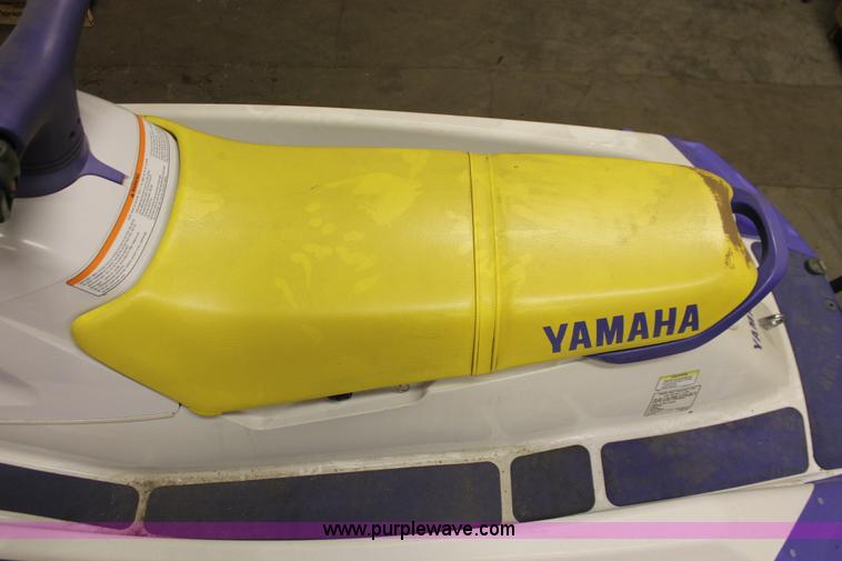image for item H3521 (2) Yamaha WaveRaider 700 personal watercrafts
