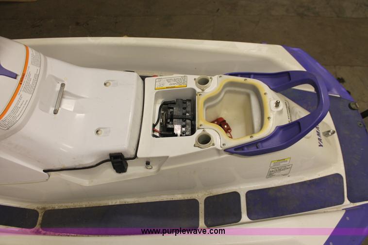image for item H3521 (2) Yamaha WaveRaider 700 personal watercrafts
