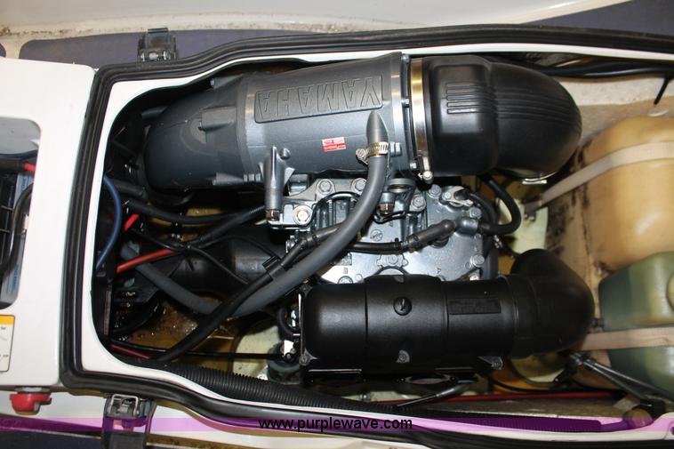 image for item H3521 (2) Yamaha WaveRaider 700 personal watercrafts