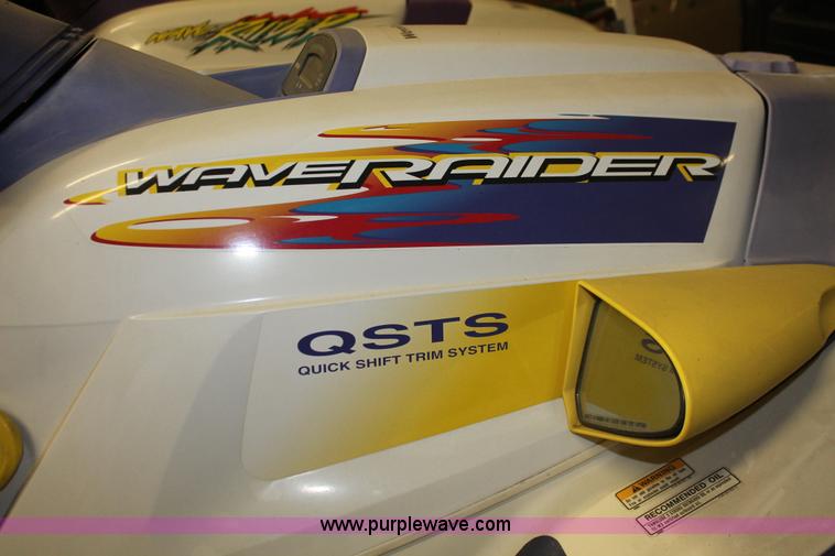 image for item H3521 (2) Yamaha WaveRaider 700 personal watercrafts