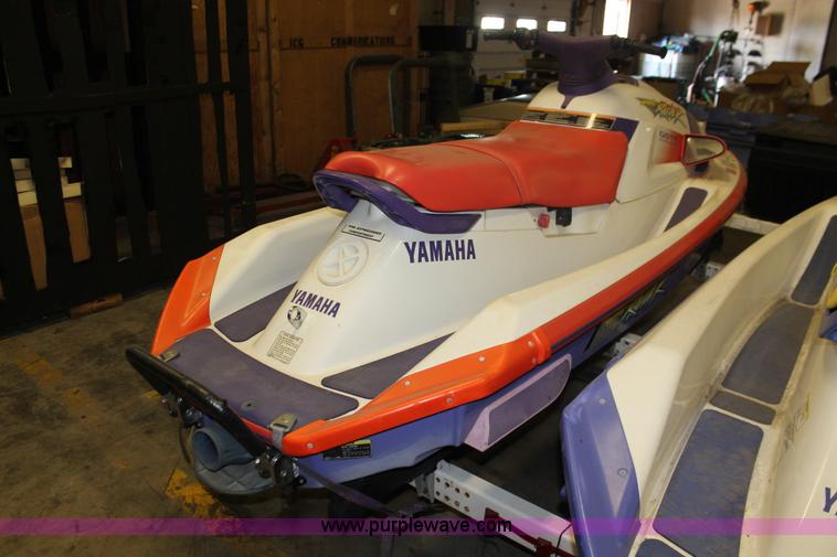 image for item H3521 (2) Yamaha WaveRaider 700 personal watercrafts