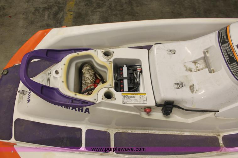 image for item H3521 (2) Yamaha WaveRaider 700 personal watercrafts