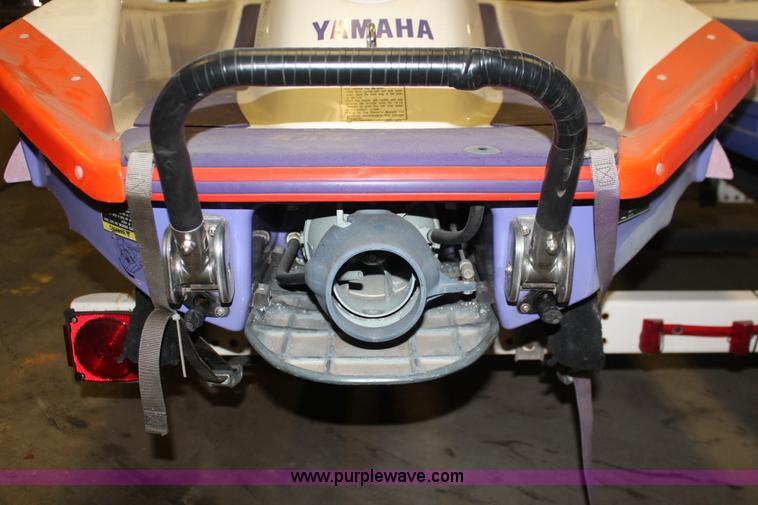 image for item H3521 (2) Yamaha WaveRaider 700 personal watercrafts