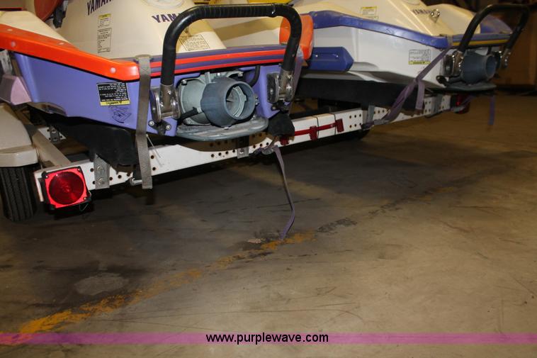 image for item H3521 (2) Yamaha WaveRaider 700 personal watercrafts