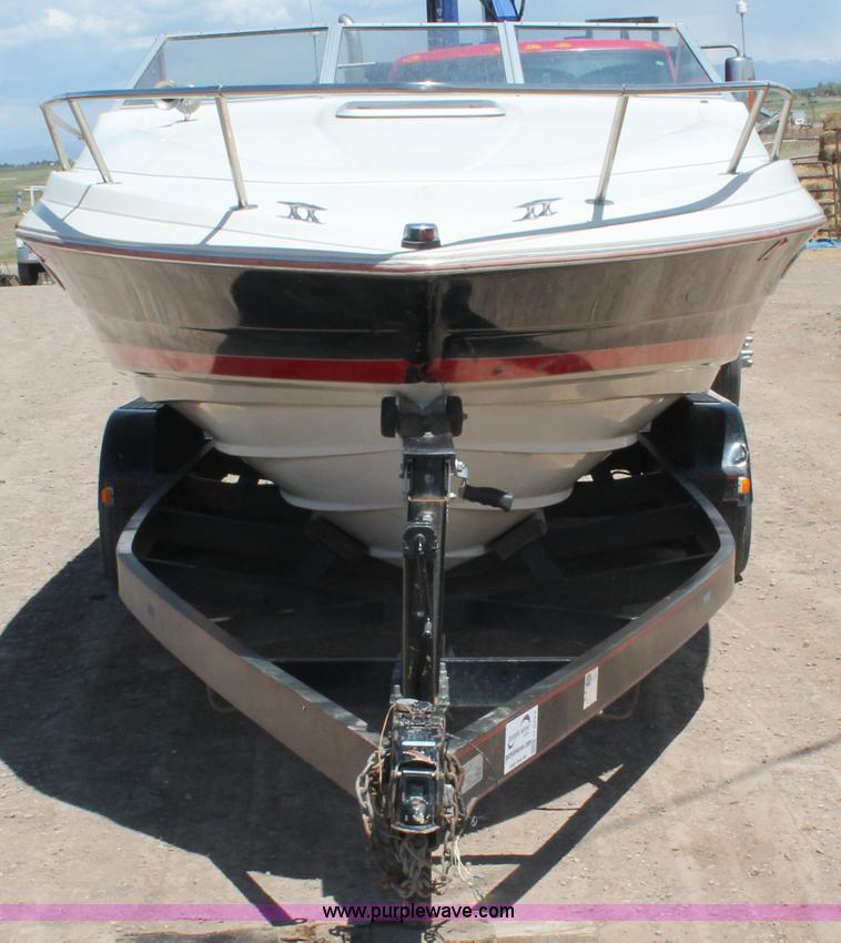 image for item H3573 1992 Maxum 2400 Super Sport Limited boat