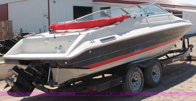 image for item H3573 1992 Maxum 2400 Super Sport Limited boat