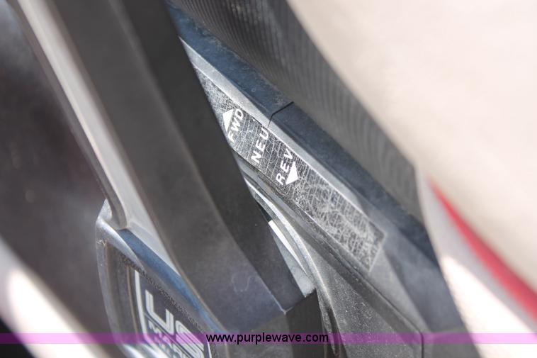 image for item H3573 1992 Maxum 2400 Super Sport Limited boat