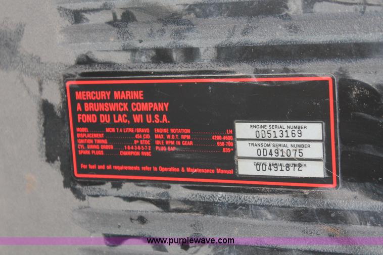 image for item H3573 1992 Maxum 2400 Super Sport Limited boat