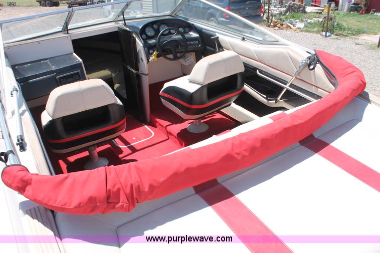 image for item H3573 1992 Maxum 2400 Super Sport Limited boat