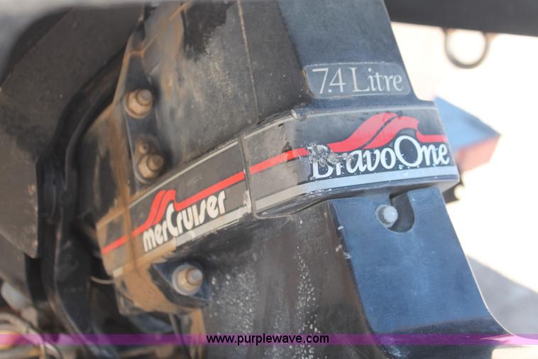 image for item H3573 1992 Maxum 2400 Super Sport Limited boat