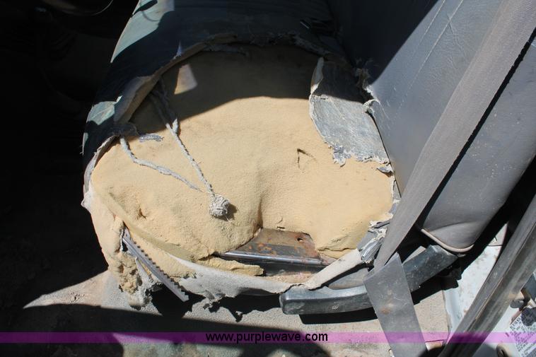 image for item H3575 1996 Ford F250 XL utility truck