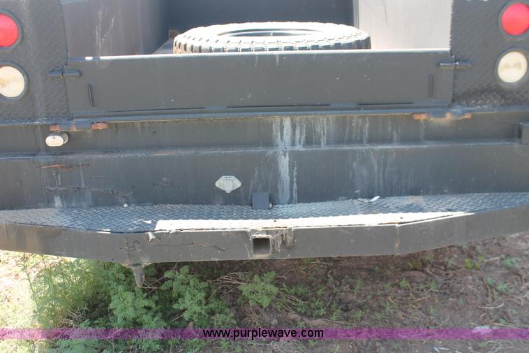 image for item H3575 1996 Ford F250 XL utility truck