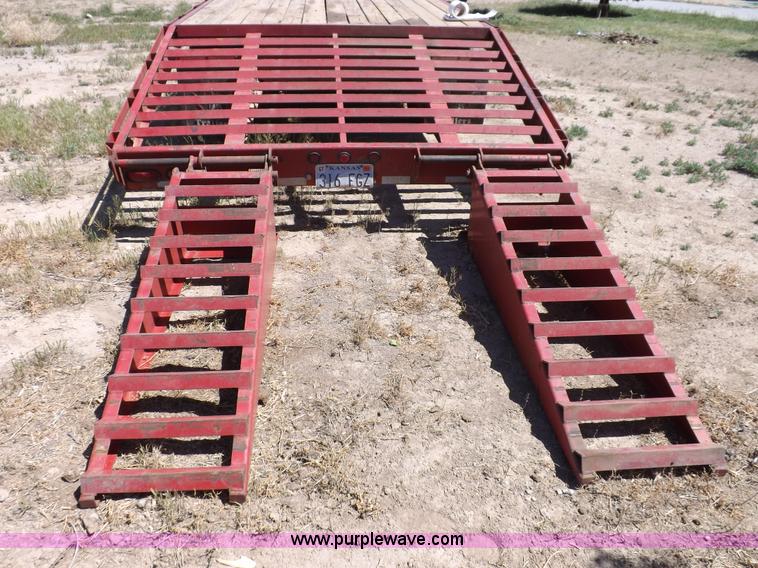 image for item H7078 2001 Big Tex 22GN gooseneck trailer