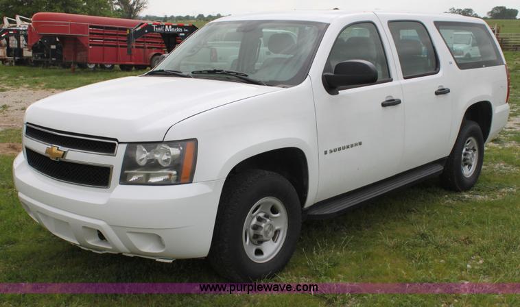 image for item H7486 2009 Chevrolet Suburban 2500 LS SUV