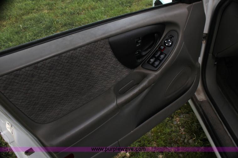 image for item H7487 2000 Chevrolet Malibu