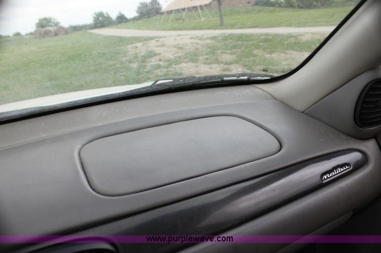 image for item H7487 2000 Chevrolet Malibu