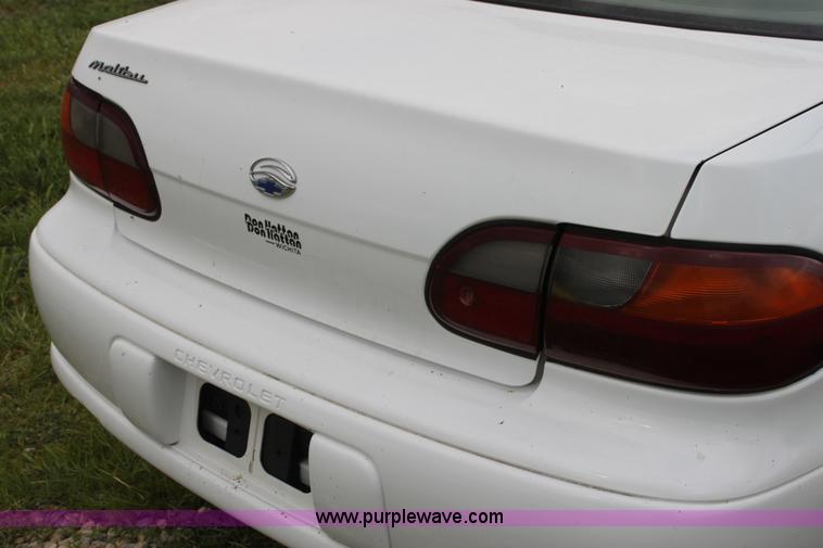 image for item H7487 2000 Chevrolet Malibu