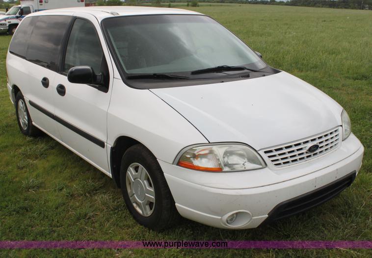 image for item H7488 2003 Ford Windstar LX minivan