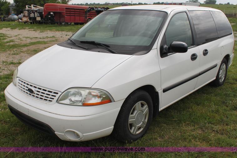 image for item H7488 2003 Ford Windstar LX minivan