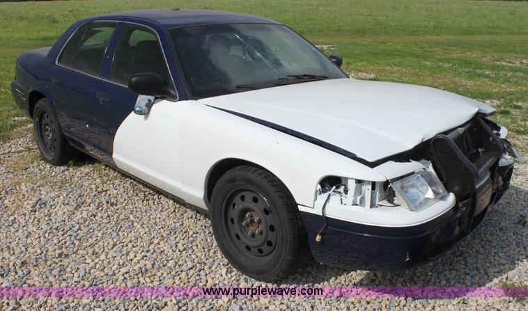 image for item H7489 2009 Ford Crown Victoria Police Interceptor