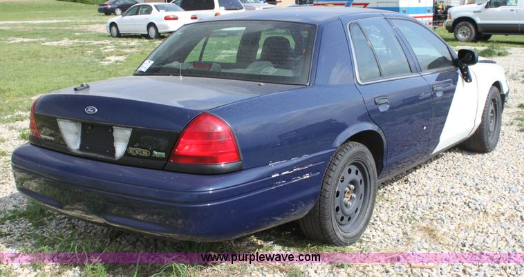 image for item H7489 2009 Ford Crown Victoria Police Interceptor