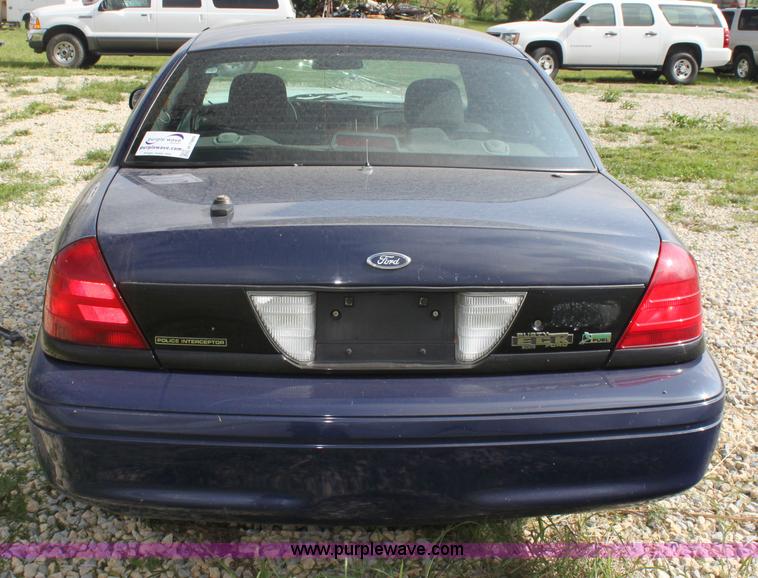 image for item H7489 2009 Ford Crown Victoria Police Interceptor