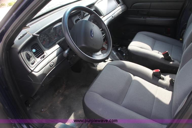 image for item H7489 2009 Ford Crown Victoria Police Interceptor