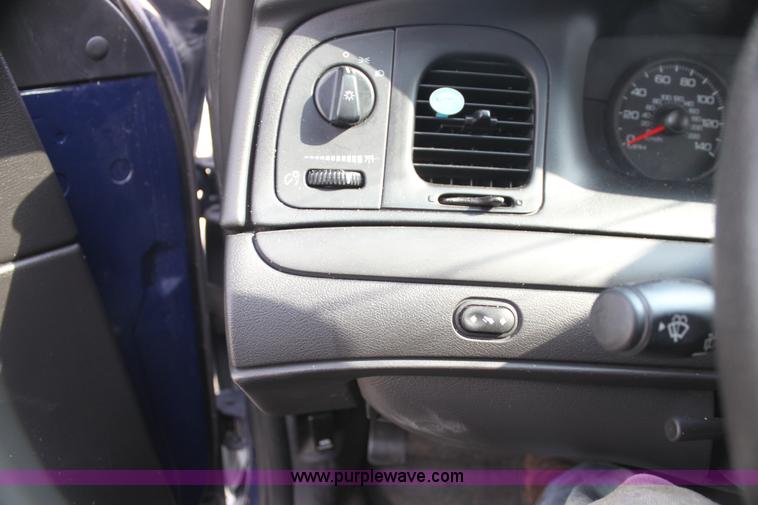 image for item H7489 2009 Ford Crown Victoria Police Interceptor