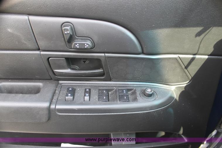 image for item H7489 2009 Ford Crown Victoria Police Interceptor