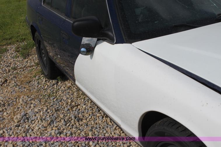 image for item H7489 2009 Ford Crown Victoria Police Interceptor