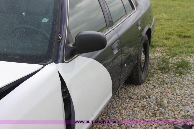 image for item H7489 2009 Ford Crown Victoria Police Interceptor