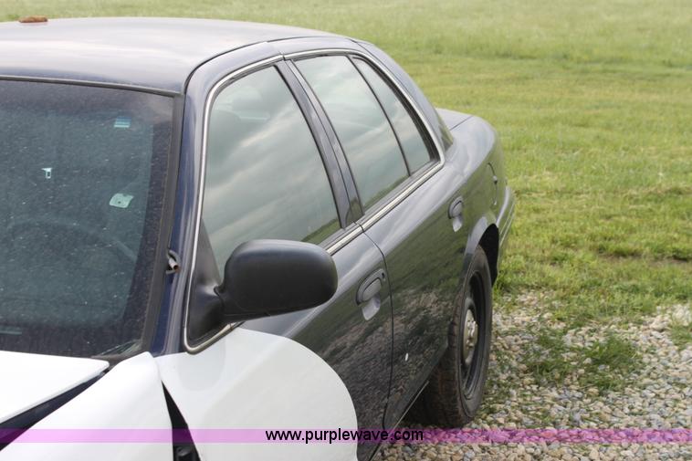 image for item H7489 2009 Ford Crown Victoria Police Interceptor