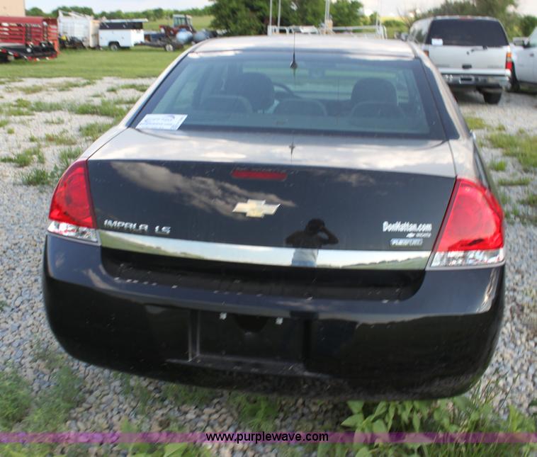 image for item H7490 2009 Chevrolet Impala LS
