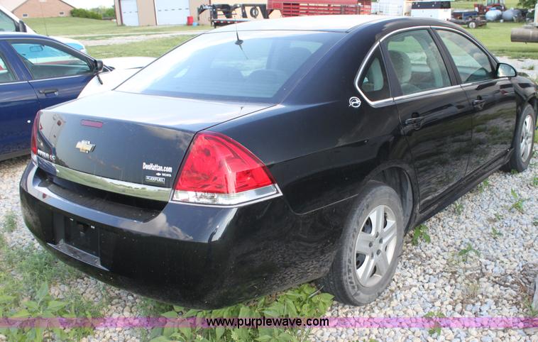 image for item H7490 2009 Chevrolet Impala LS