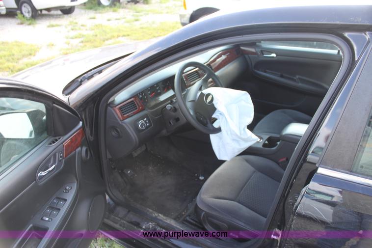 image for item H7490 2009 Chevrolet Impala LS