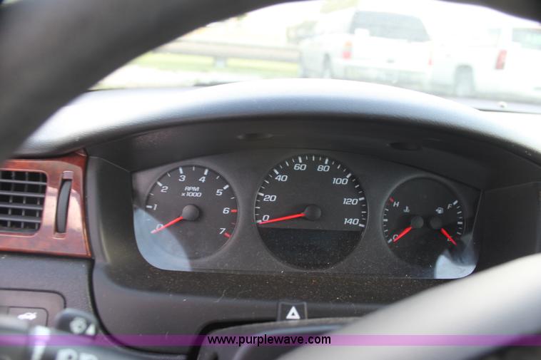 image for item H7490 2009 Chevrolet Impala LS