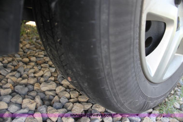 image for item H7490 2009 Chevrolet Impala LS