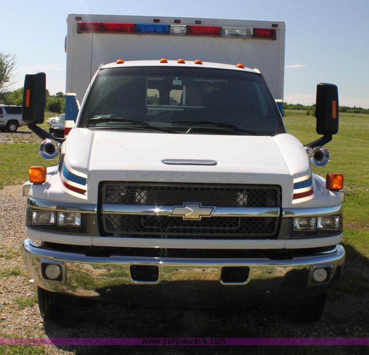 image for item H7491 2008 Chevrolet ambulance