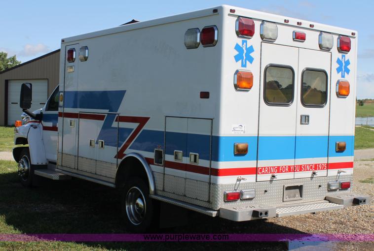 image for item H7491 2008 Chevrolet ambulance
