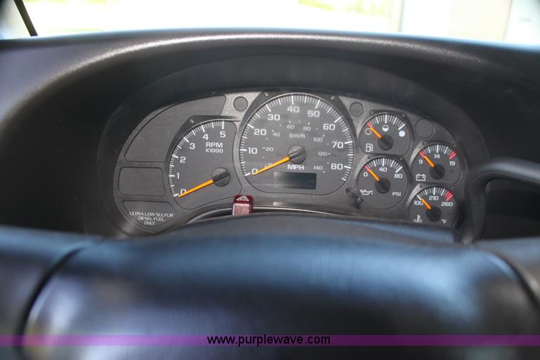 image for item H7491 2008 Chevrolet ambulance